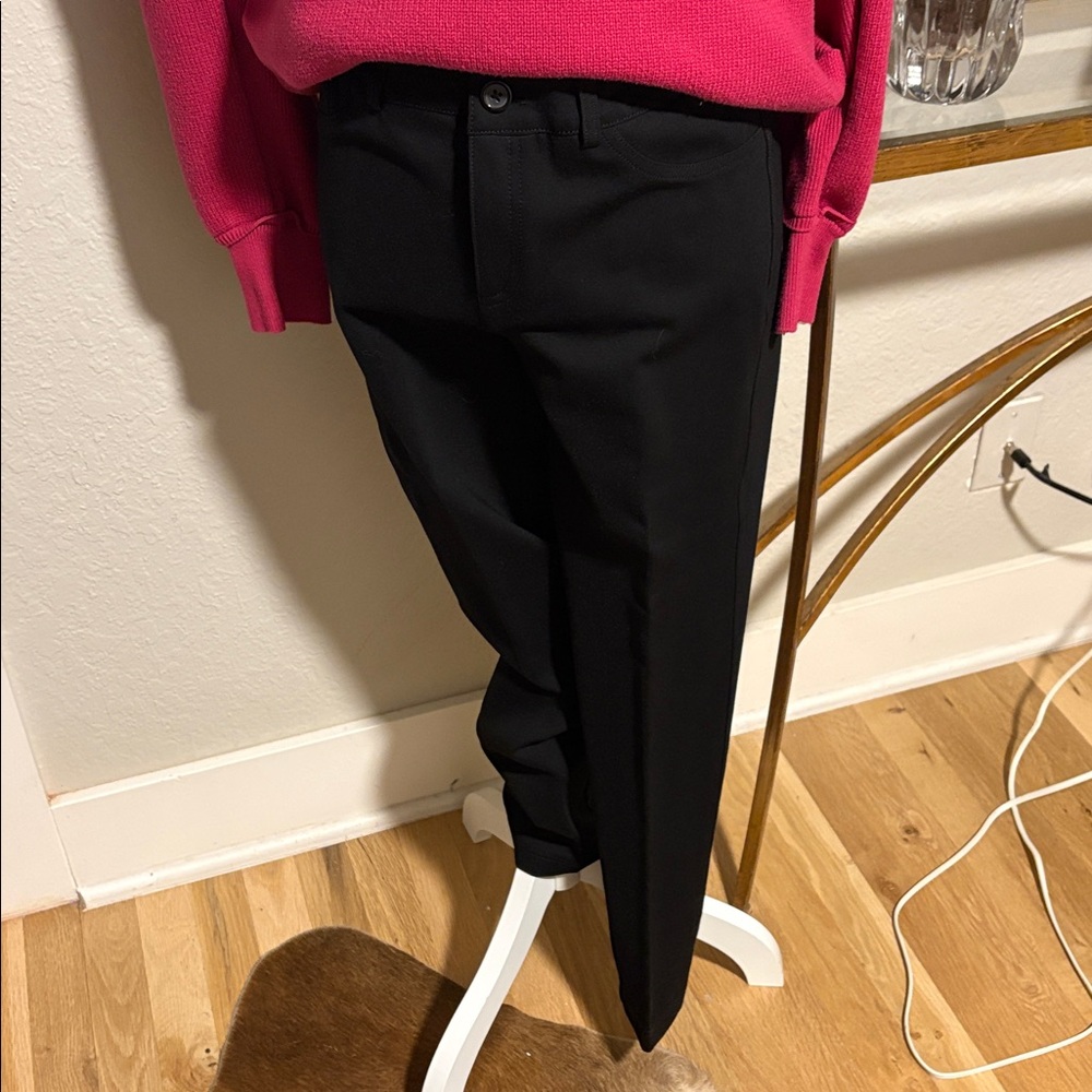 Neiman Marcus black jeggings size 4.
